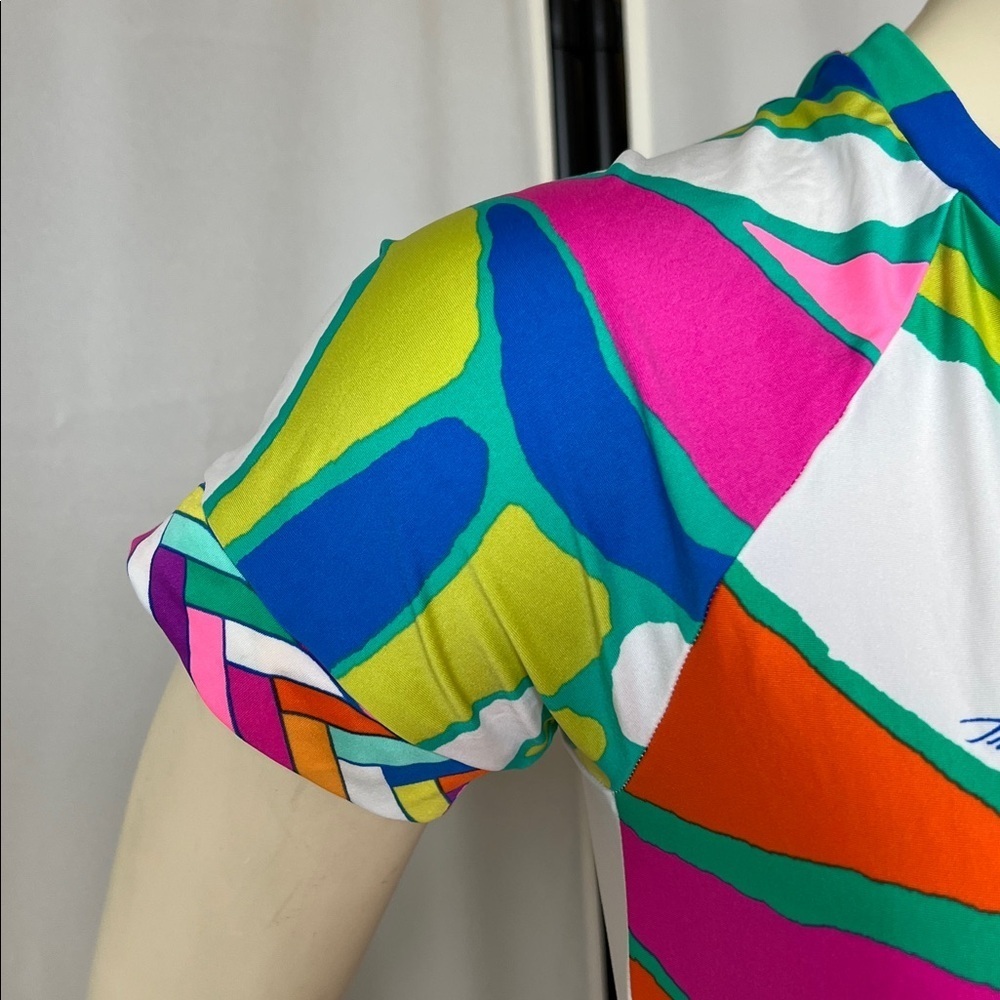 Trina Turk Multicolor Abstract Rash Guard Top - Picture 4 of 8